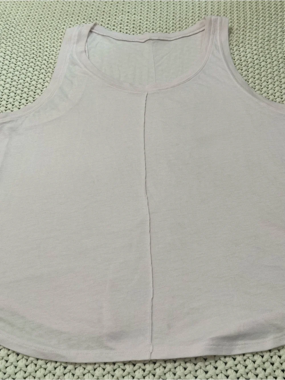 ALO Yoga soft pale